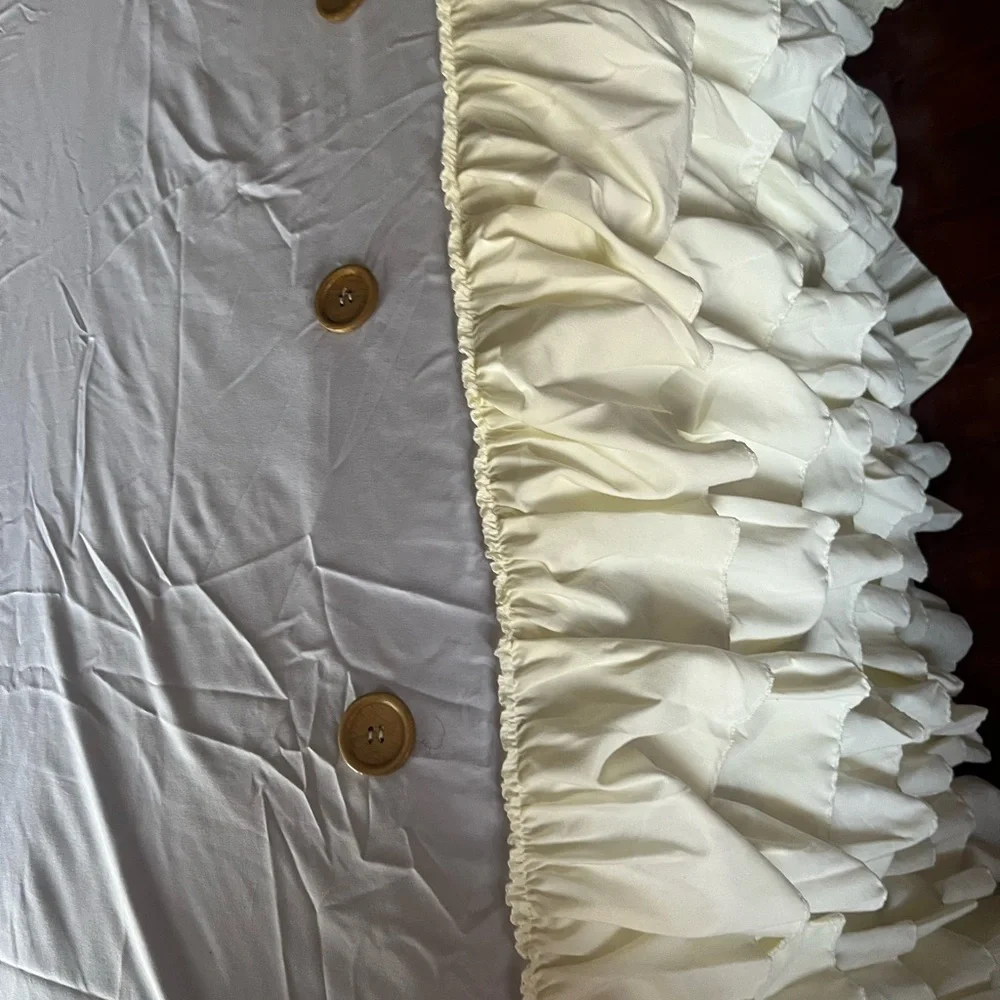 Ruffled white and yellow shower curtain - Picture 15 of 16